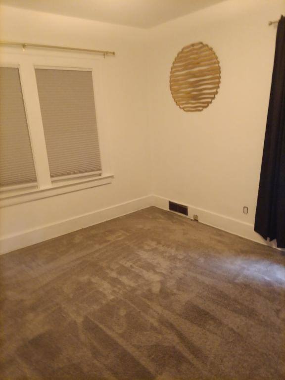 House for rent at 39 Chelsea Rd, Rochester, NY 14617