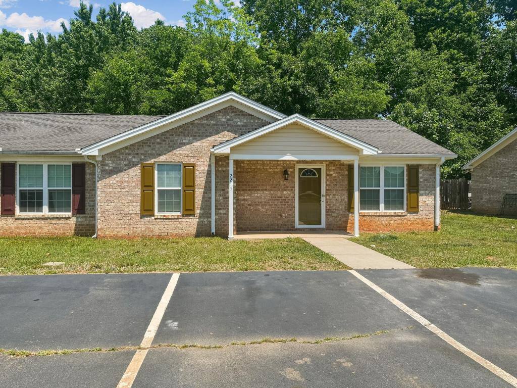 House for rent at 2215 Moran St, Burlington, NC 27215