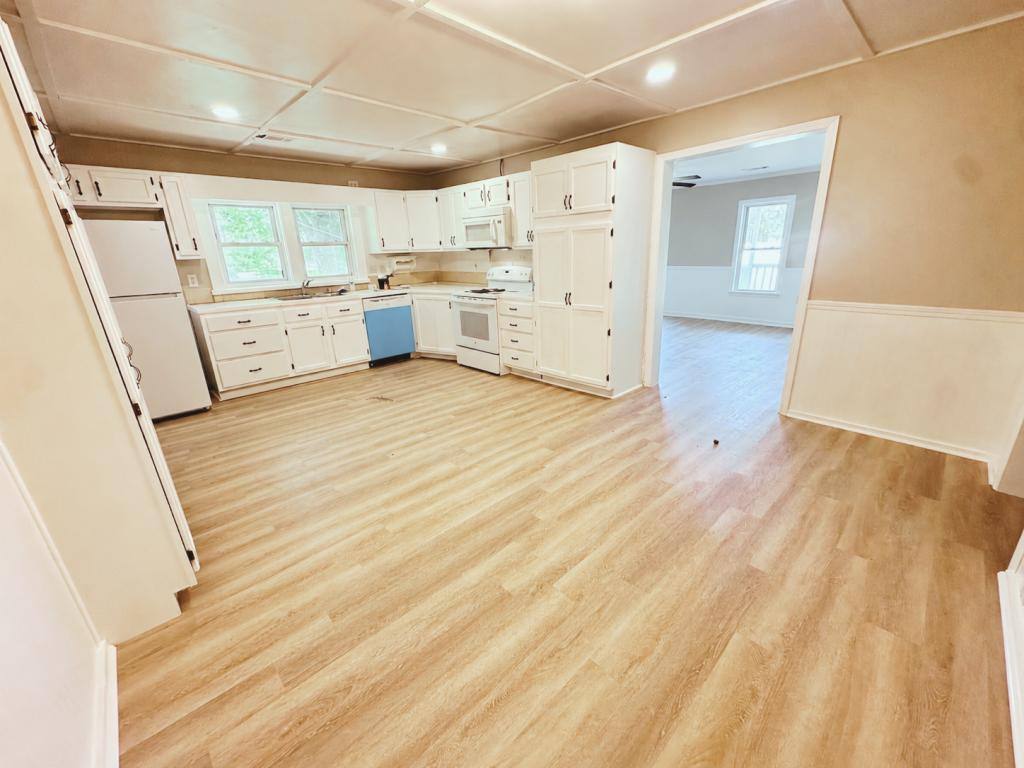 House for rent at 8643 US-270, Prattsville, AR 72129