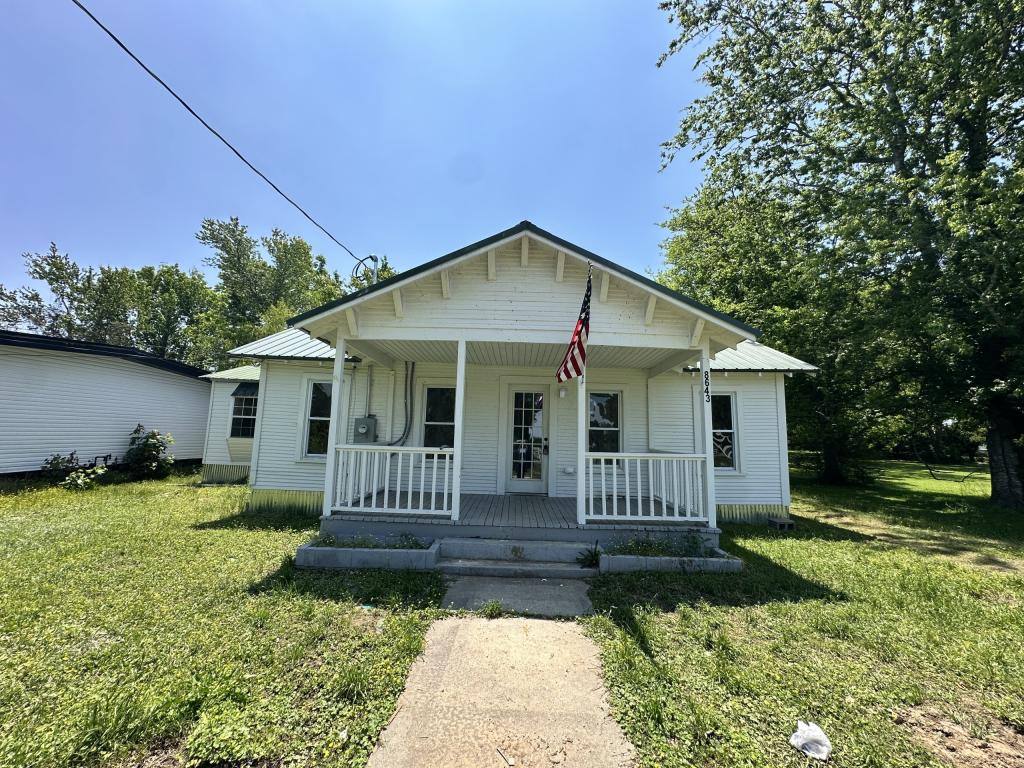 House for rent at 8643 US-270, Prattsville, AR 72129