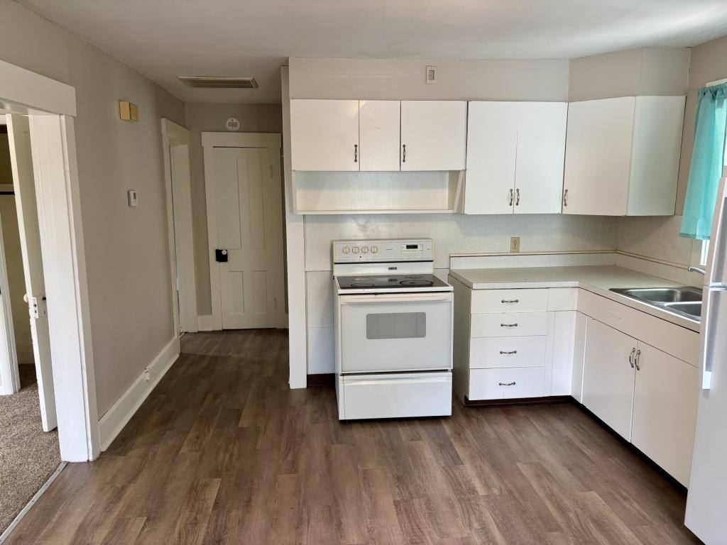 Apartment for rent at 605 S Main St, Orrville, OH 44667
