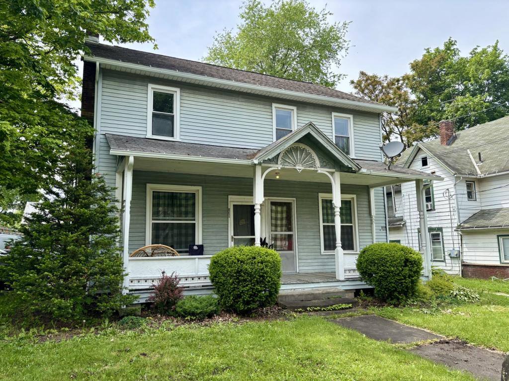 Apartment for rent at 605 S Main St, Orrville, OH 44667
