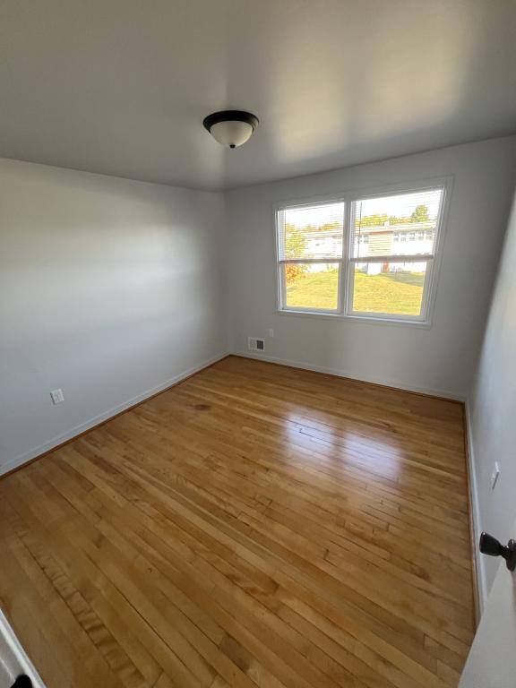 Townhouse for rent at 318 Stratofort, Gwinn, MI 49841