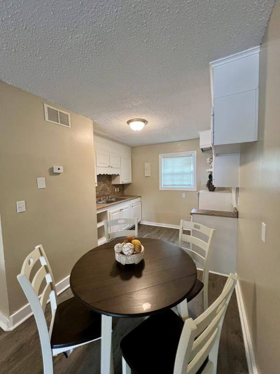 House for rent at 3811 Mosley Ave, Jackson, MS 39206
