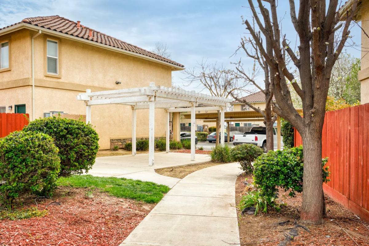 Apartment for rent at 3850 Lexar Dr, Ceres, CA 95307
