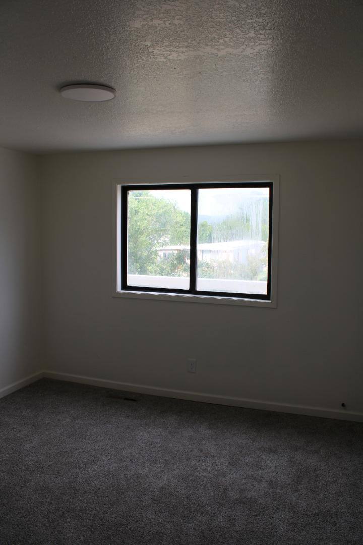Townhouse for rent at 101 S 6th St W, Homedale, ID 83628