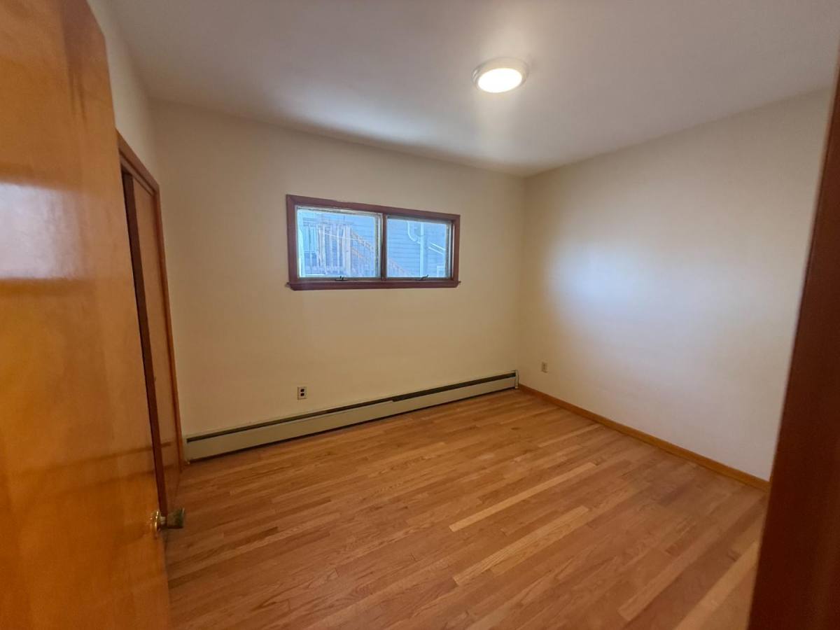 Apartment for rent at 520 Oak St 1, Old Forge, PA 18518