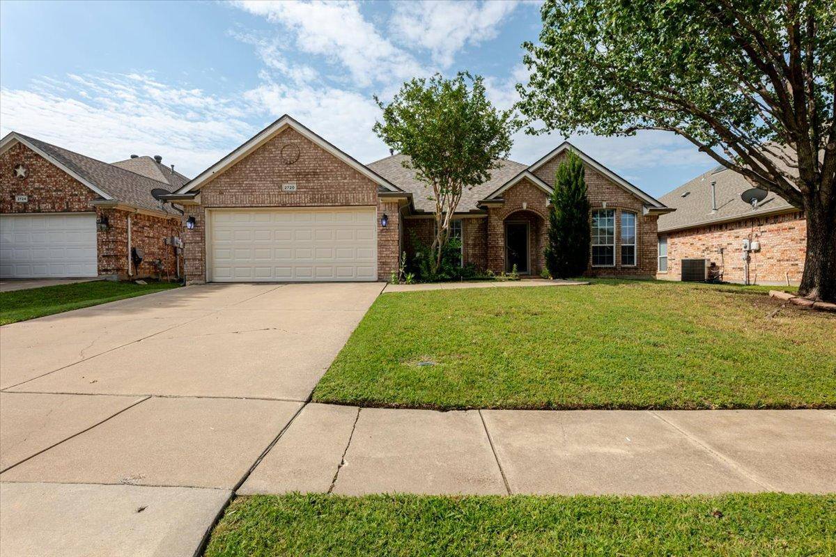 House for rent at 2720 Alpena Dr, Fort Worth, TX 76131