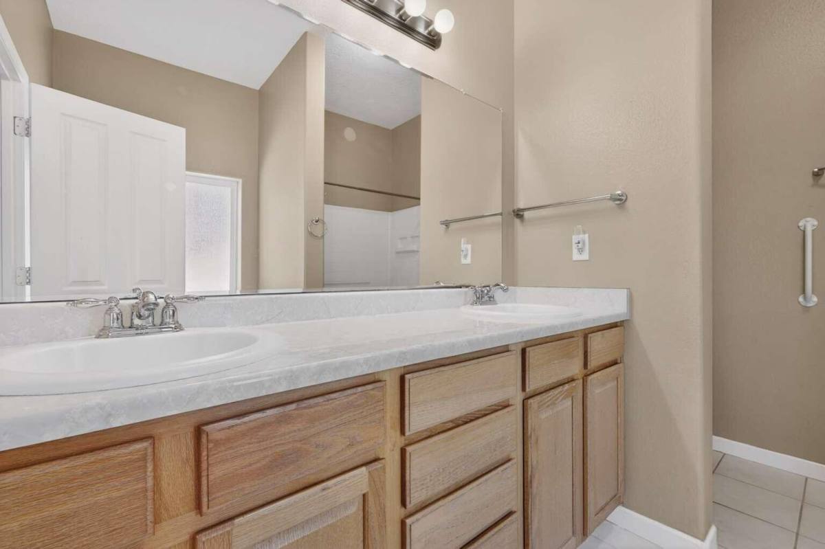 House for rent at 2135 N Ensenada Circle SE #2135, Rio Rancho, NM 87124