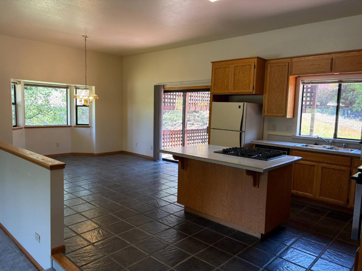 House for rent at 939 Fairway Court, Murphys, CA 95247