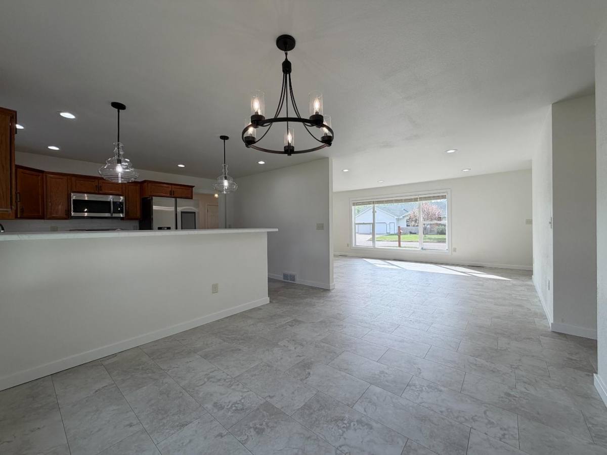 House for rent at 2523 El Rio Dr, Minot, ND 58701