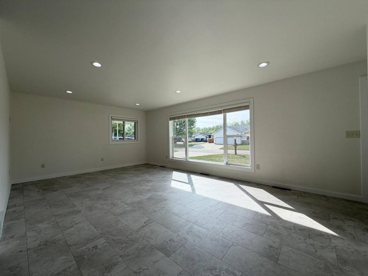 House for rent at 2523 El Rio Dr, Minot, ND 58701