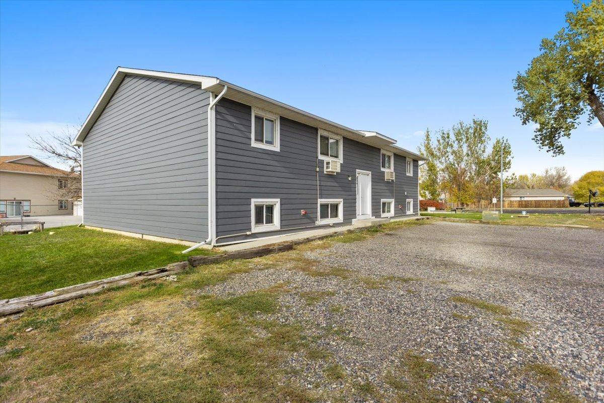 Apartment for rent at 346 Bench #6, Billings, MT 59105