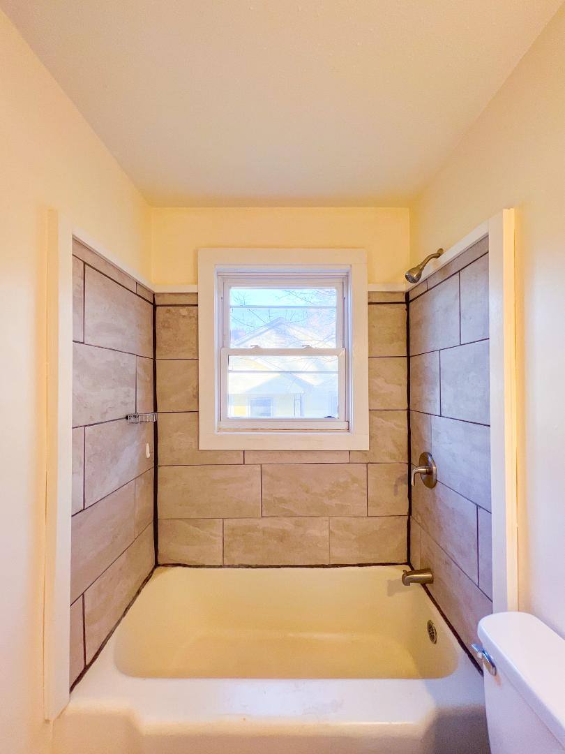 Apartment for rent at 8 Wallace St #B, Greenville, SC 29605