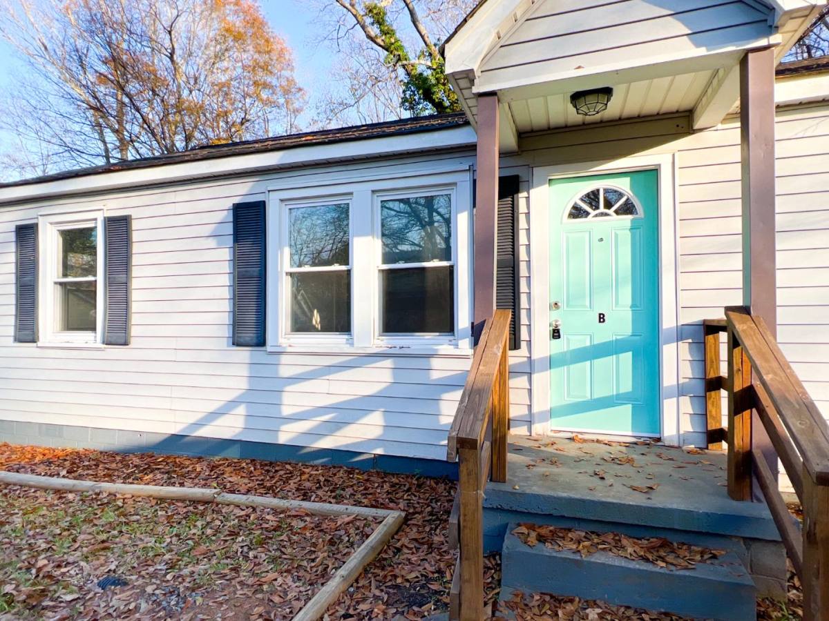 Apartment for rent at 8 Wallace St #B, Greenville, SC 29605