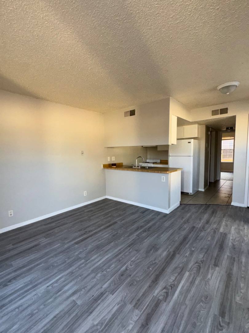 Apartment for rent at 916 San Pedro Dr SE #916-1, Albuquerque, NM 87108