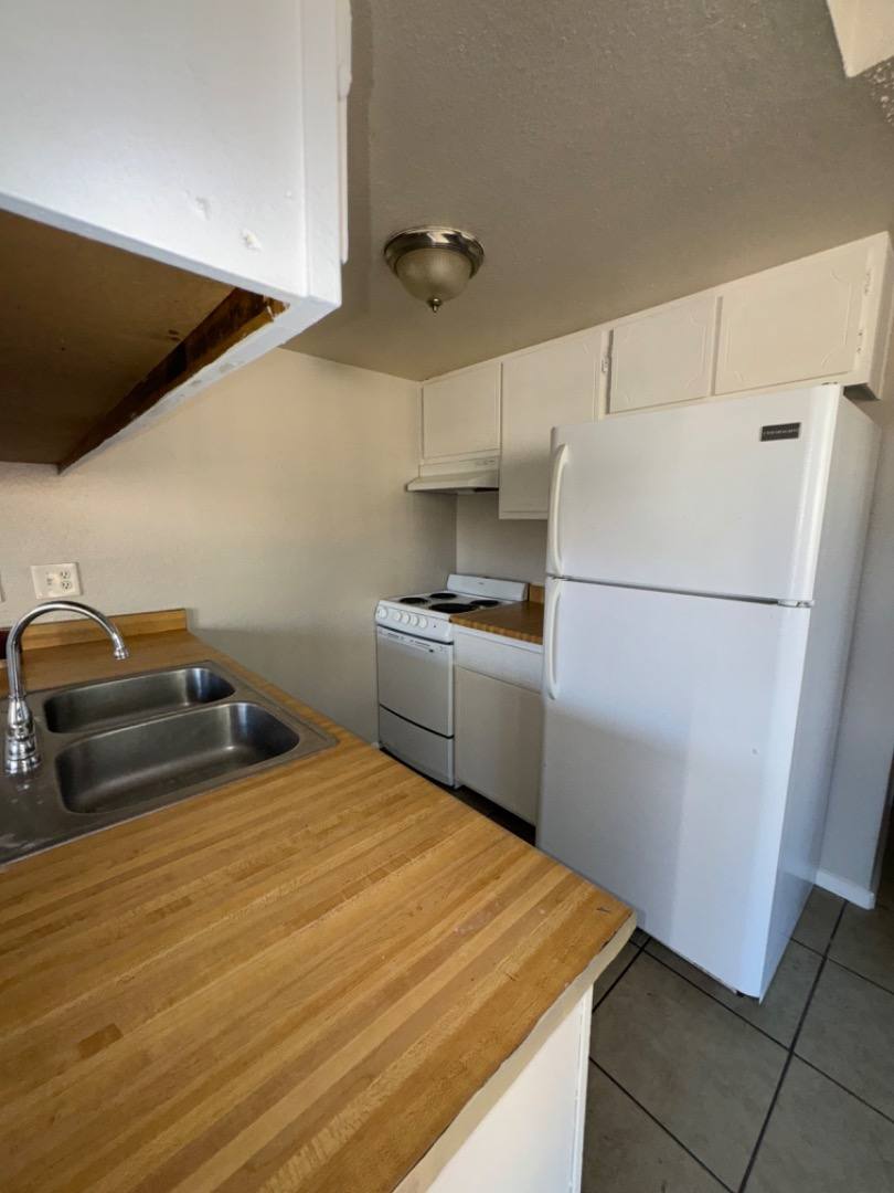 Apartment for rent at 916 San Pedro Dr SE #916-1, Albuquerque, NM 87108