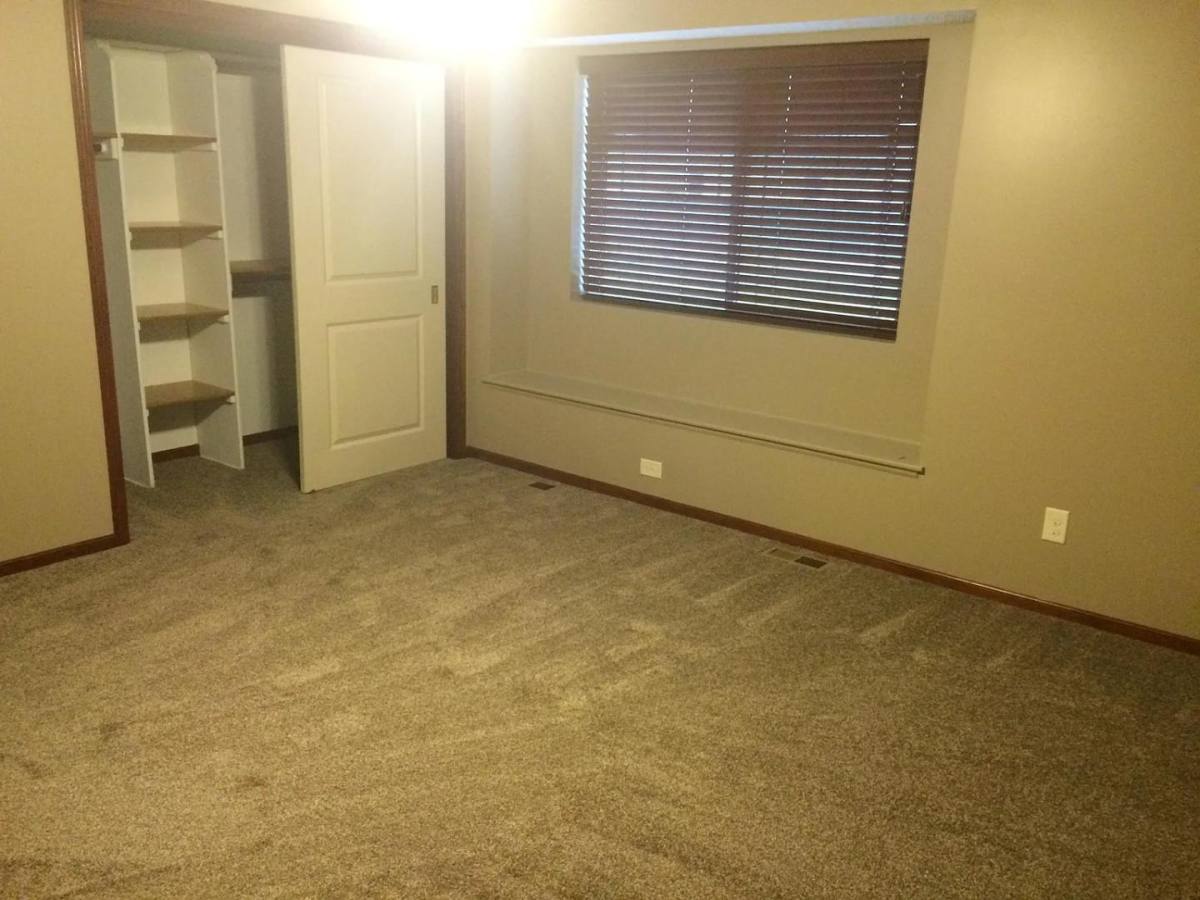 Townhouse for rent at 1133 SW 6th St, Lincoln, NE 68522