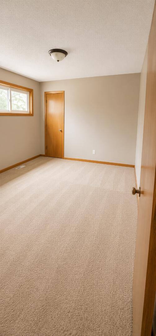 House for rent at 1400 Grace Ave SW, Willmar, MN 56201