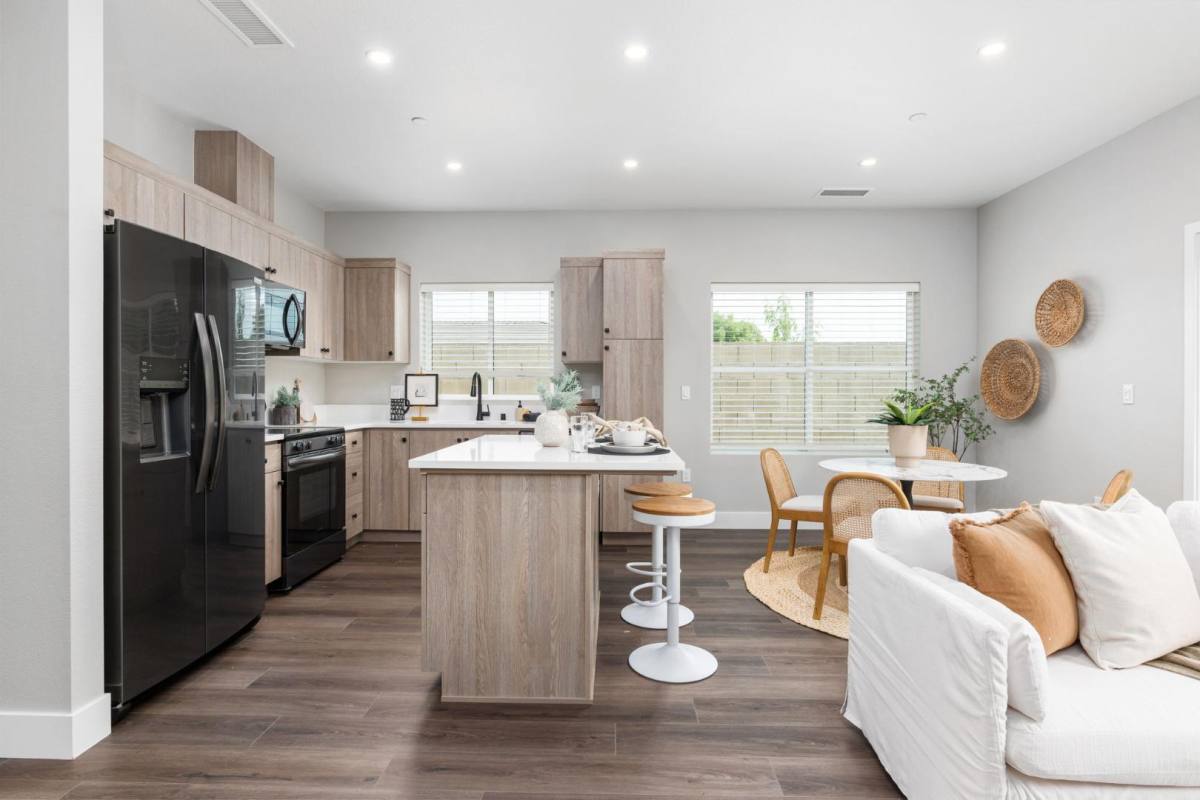 Condo for rent at 2806 E Alluvial Ave #102, Fresno, CA 93720