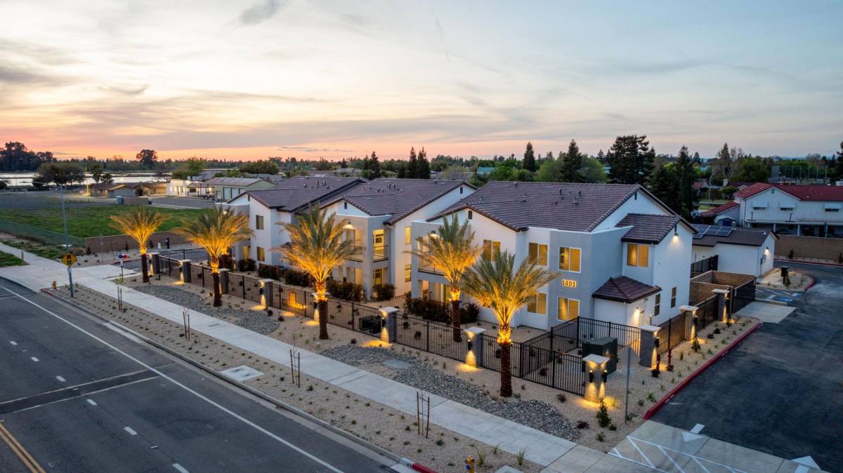 Apartment for rent at 1491 E Alluvial Ave #106, Clovis, CA 93612