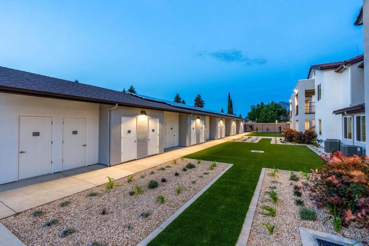 Apartment for rent at 1491 E Alluvial Ave #106, Clovis, CA 93612