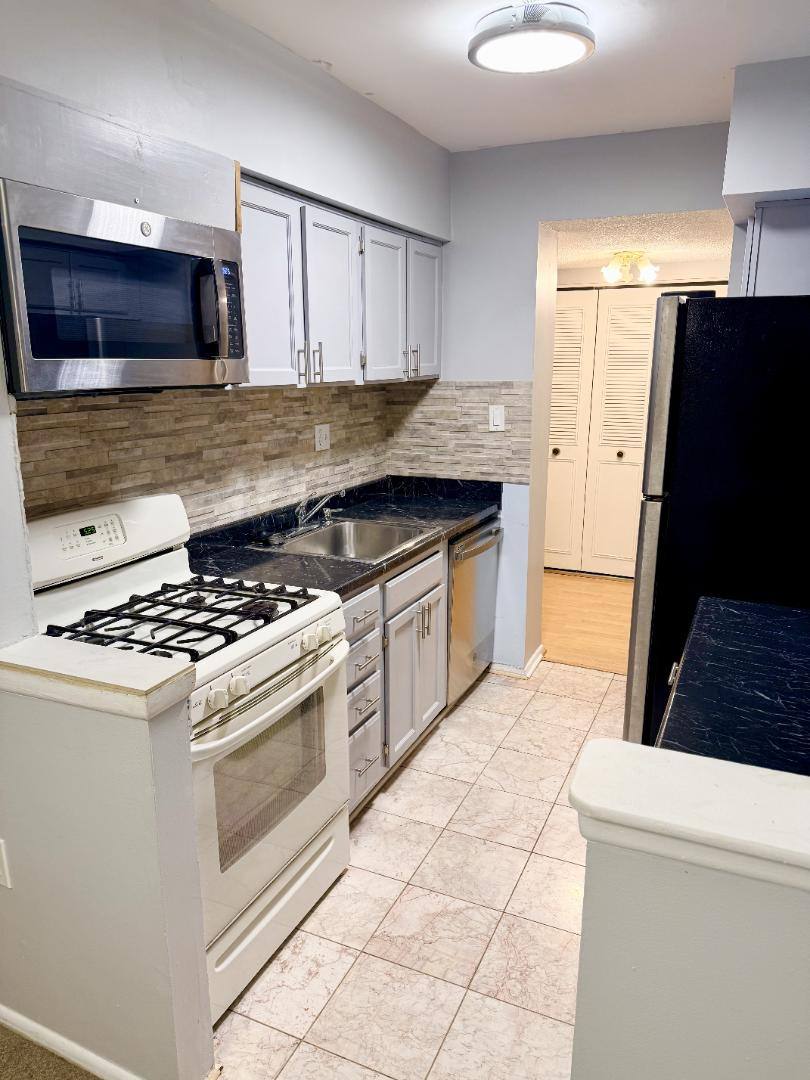 Apartment for rent at 5 Suntop Court, Baltimore, MD 21209
