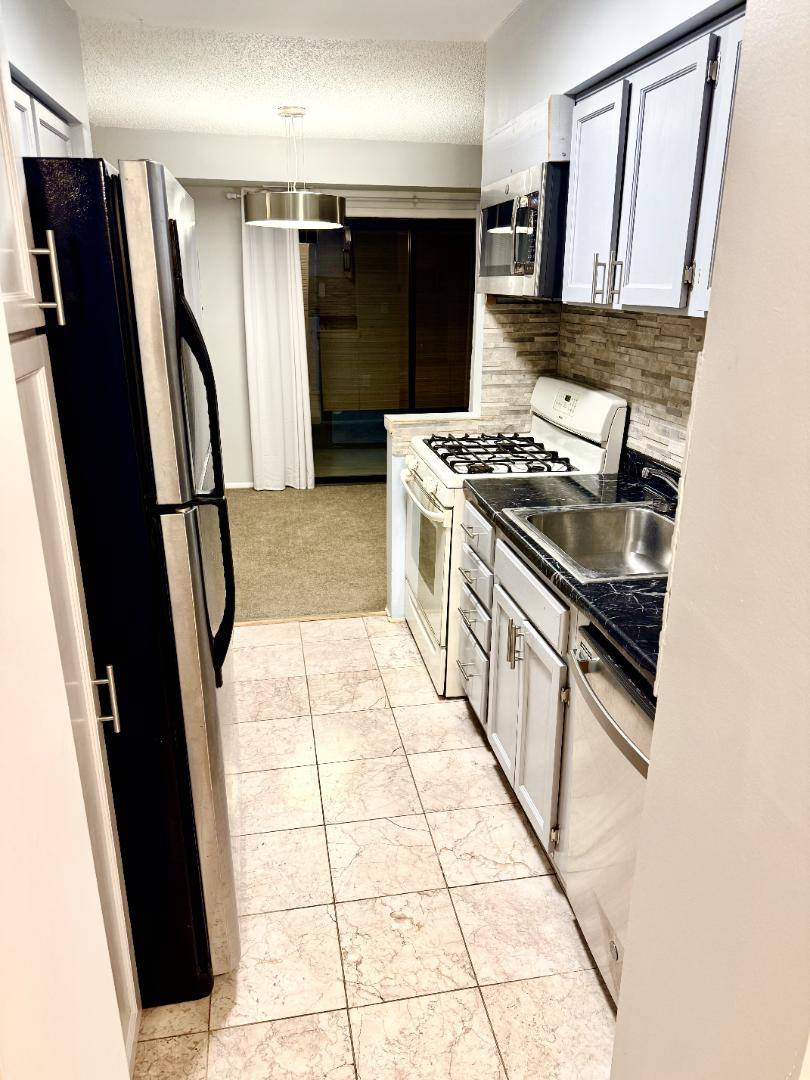 Apartment for rent at 5 Suntop Court, Baltimore, MD 21209