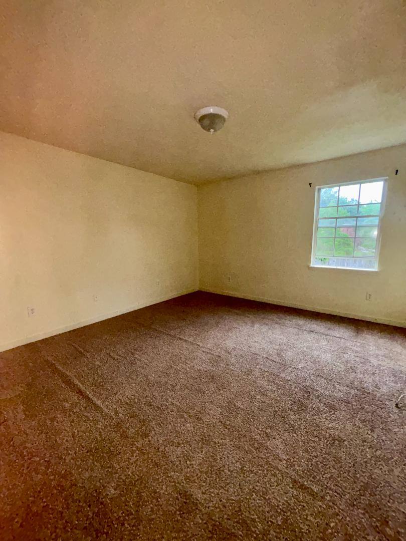 Apartment for rent at 1301 Louisville St, Starkville, MS 39759
