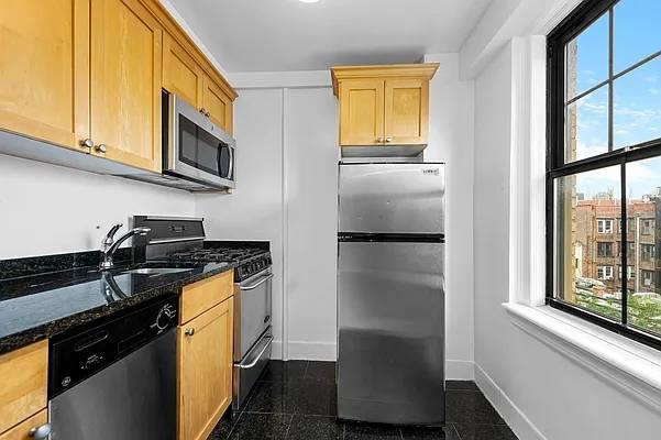 Apartment for rent at 95 Christopher St #4CC, New York, NY 10014