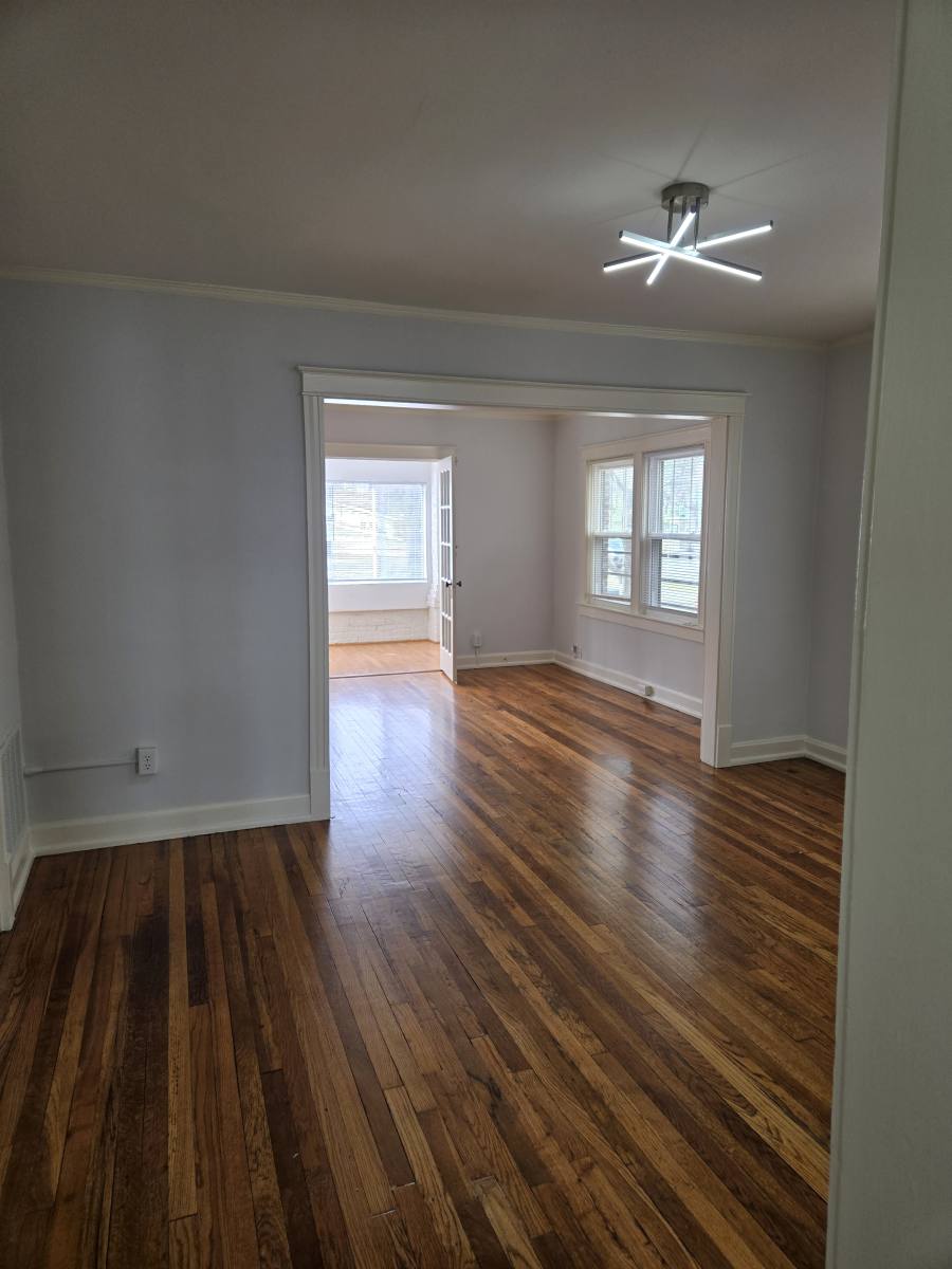 Apartment for rent at 5103 Wyandotte St #1N, Kansas City, MO 64112