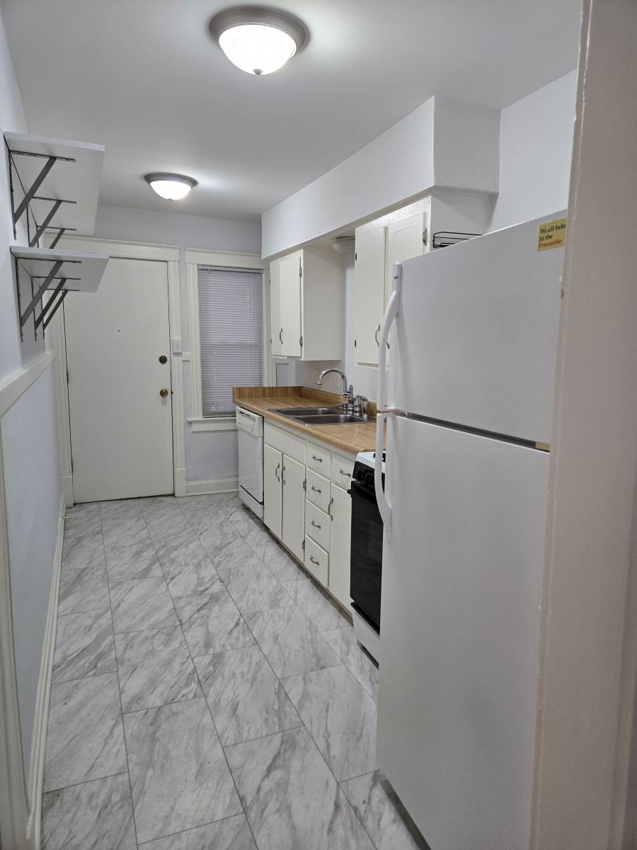 Apartment for rent at 5103 Wyandotte St #1N, Kansas City, MO 64112
