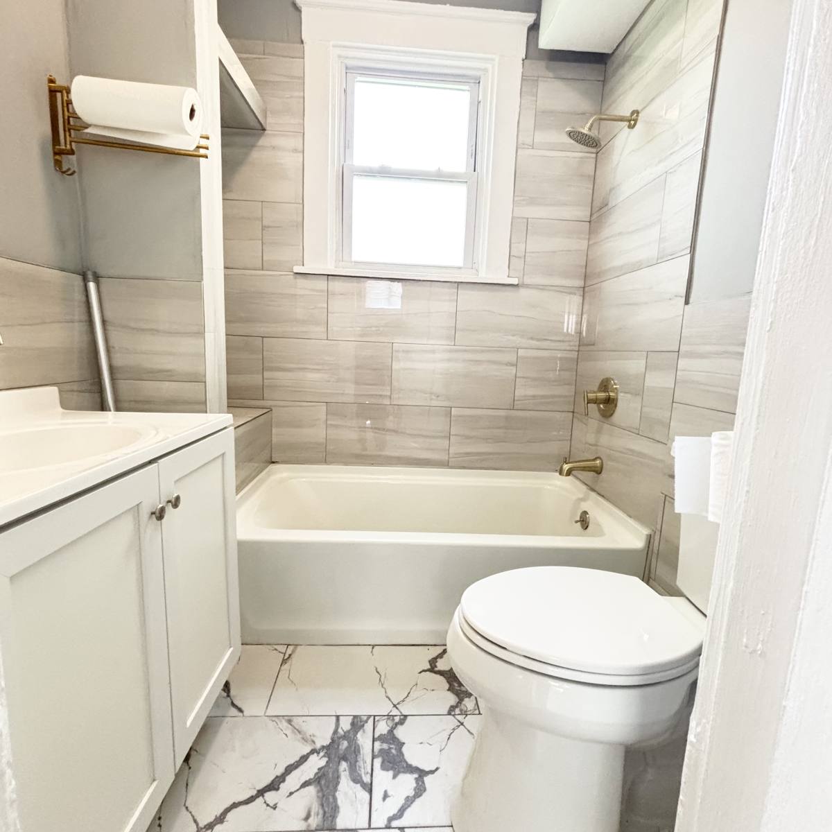 Townhouse for rent at 957 Windsor St, Cincinnati, OH 45206