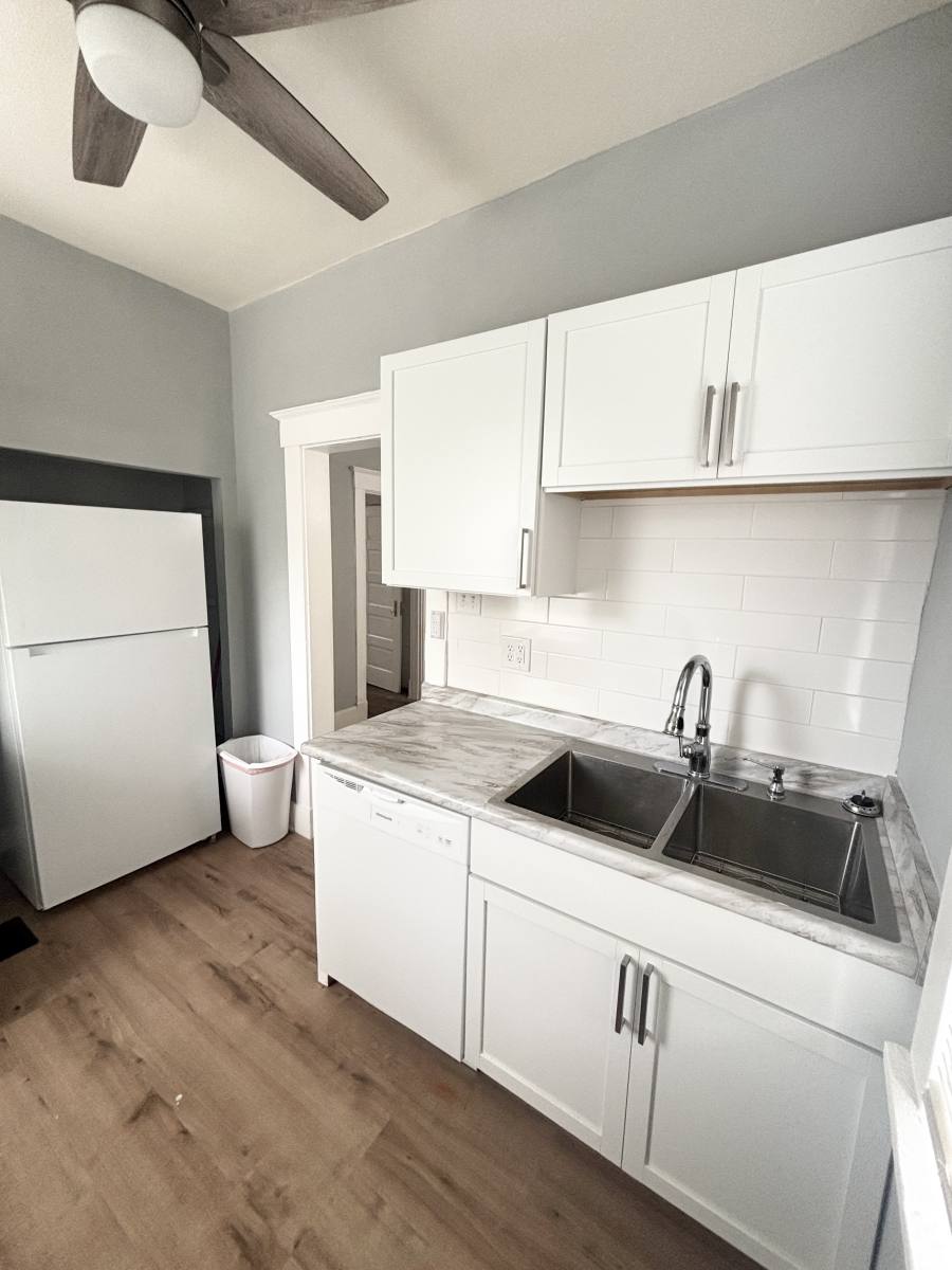 Townhouse for rent at 957 Windsor St, Cincinnati, OH 45206