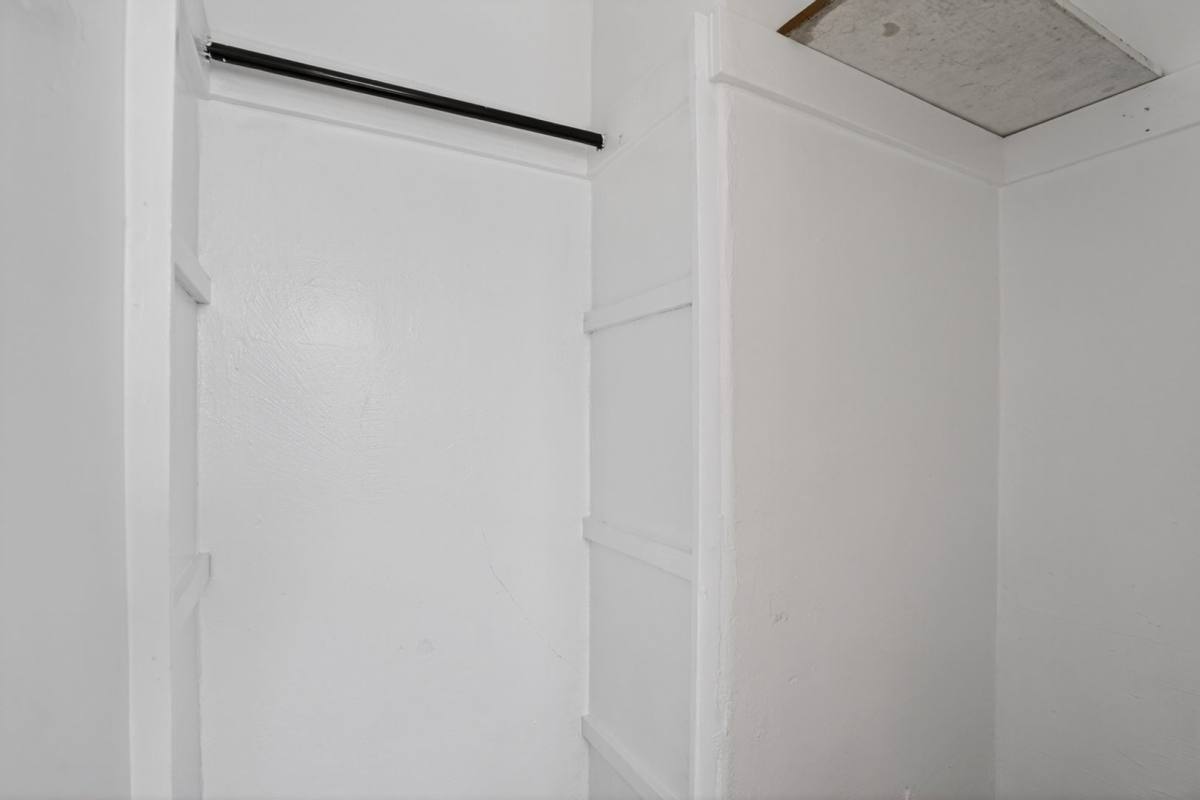 House for rent at 1157 E 21st St, Los Angeles, CA 90011