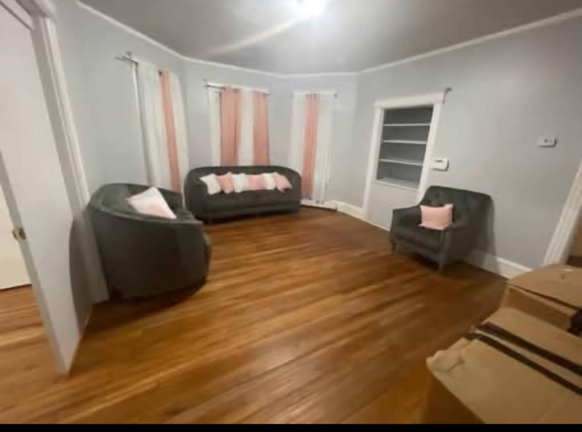 House for rent at 139-141 Homestead Ave, Hartford, CT 06112