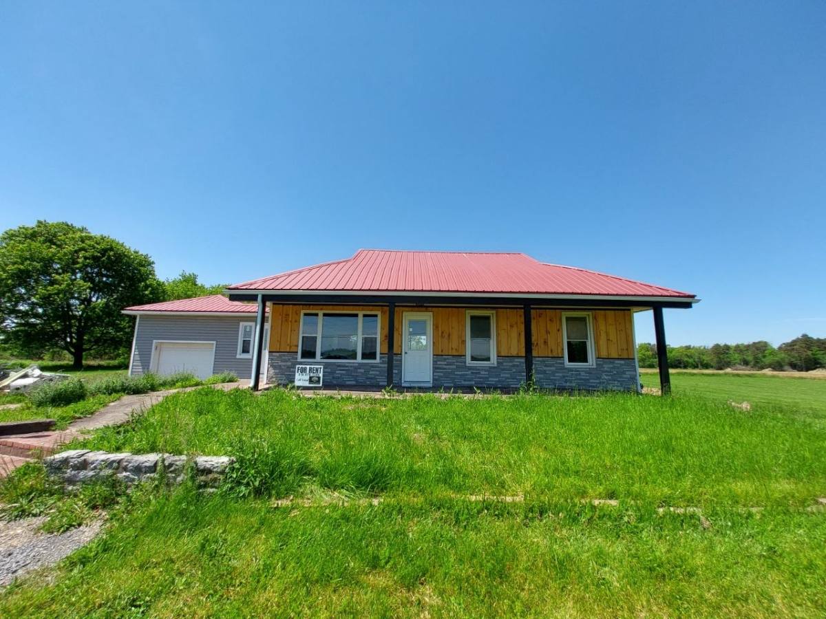 House for rent at 240 Ovid St, Seneca Falls, NY 13148