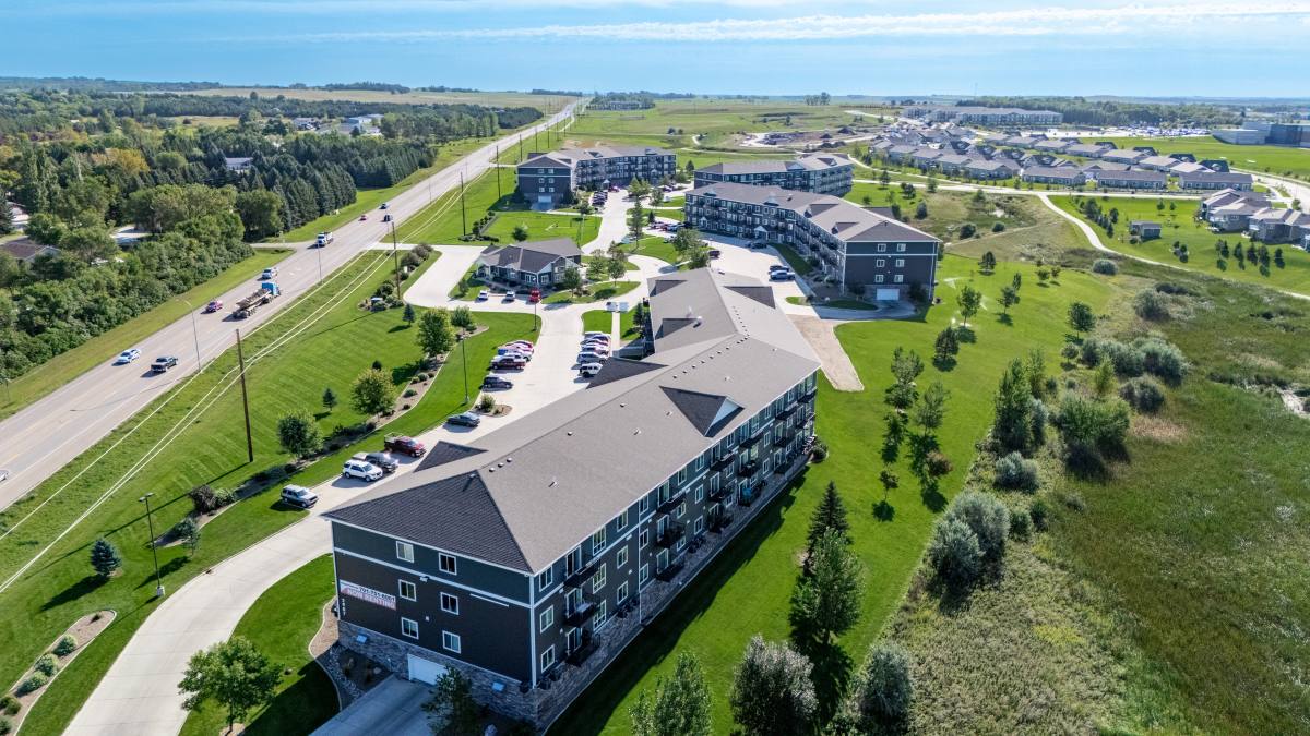 Apartment for rent at Coulee Ridge & Twin Homes, 3009 43rd Ave NE, Bismarck, ND 58503