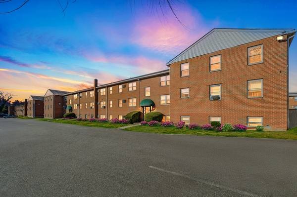 Apartment for rent at Walnut Chestnut, 322 E 24th St, Chester, PA 19013