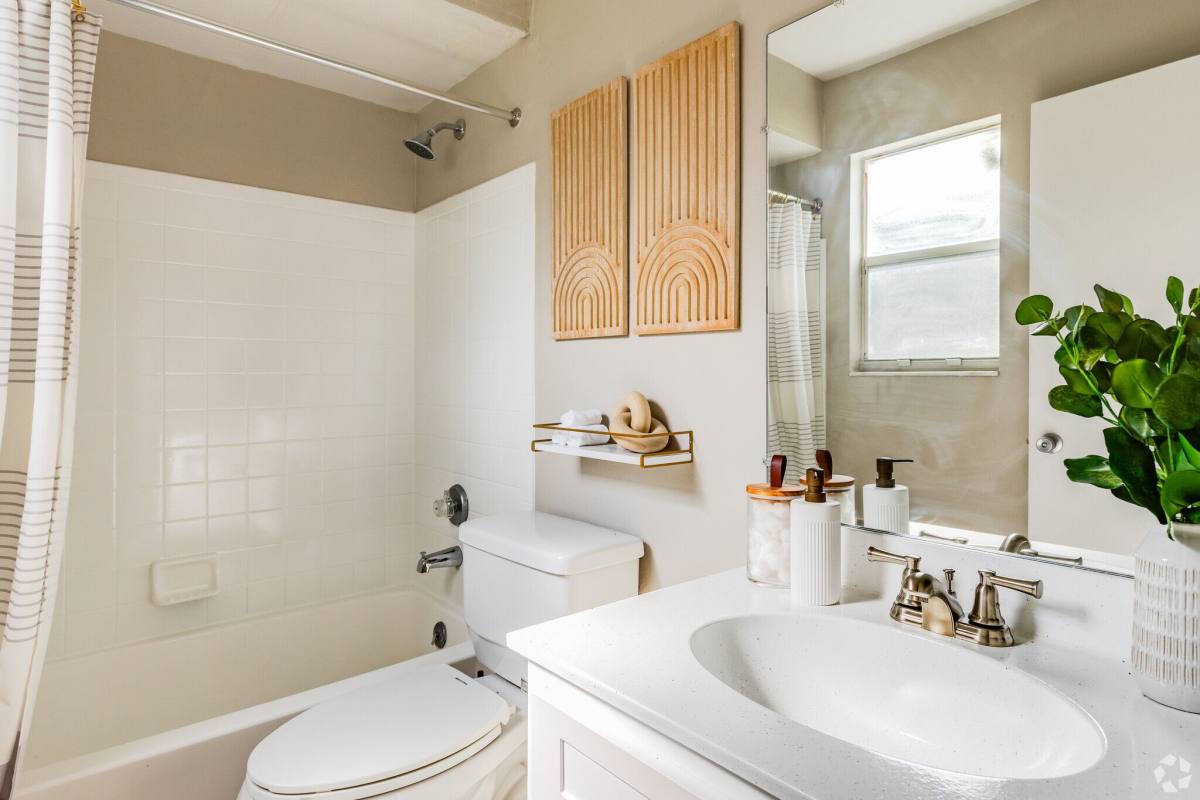 Apartment for rent at Aqua Links, 2450 Hartwell Ave, Sanford, FL 32771