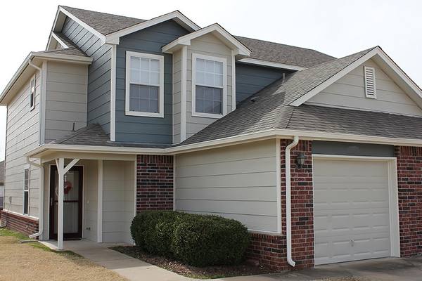 Apartment for rent at Hamilton Crossing, 3029 Spring St, Catoosa, OK 74015