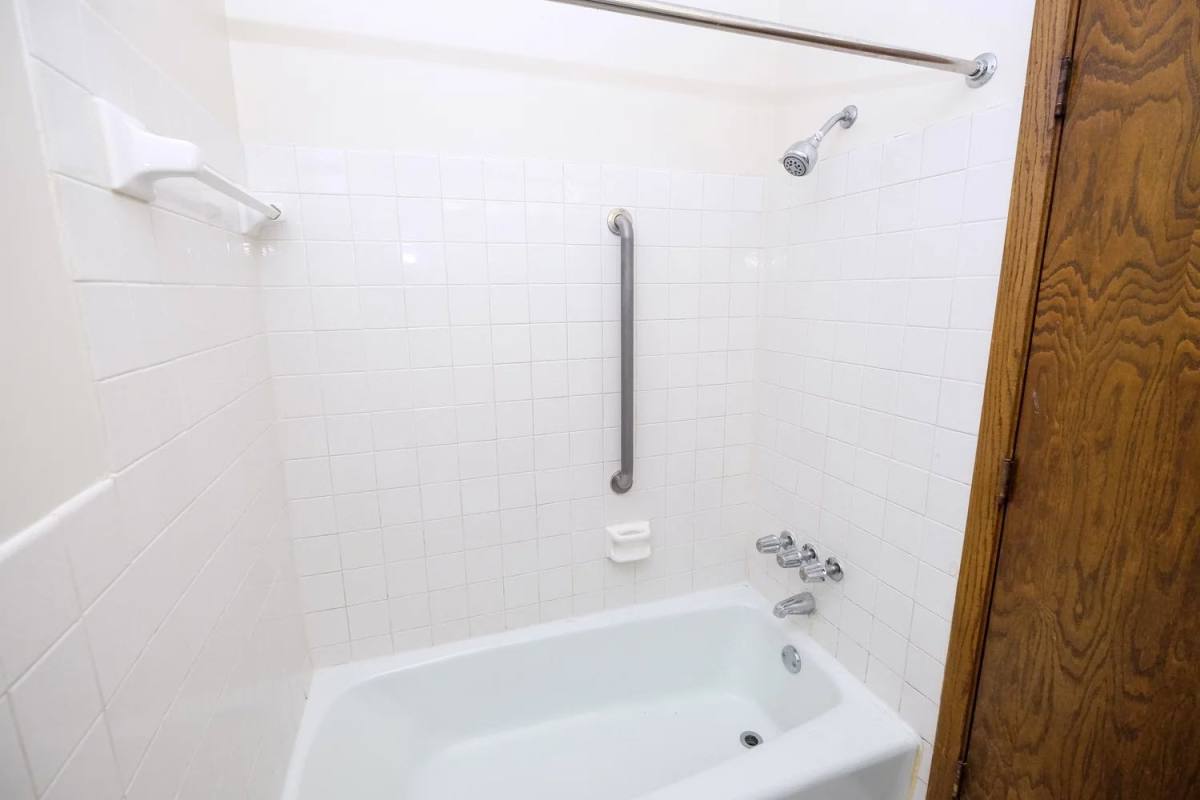Apartment for rent at Dupont Ave 3513, 3513 Dupont Ave S, Minneapolis, MN 55408