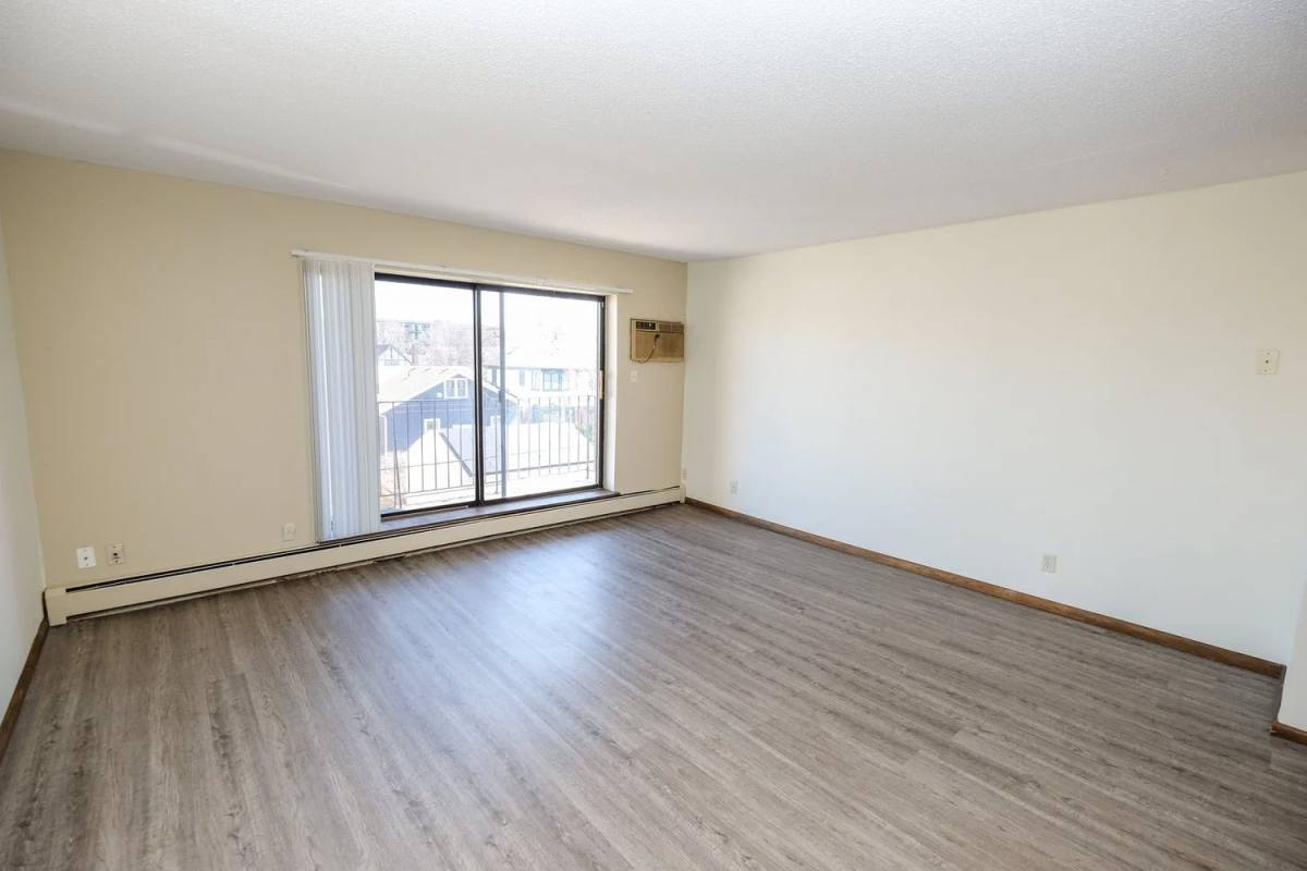 Apartment for rent at Dupont Ave 3513, 3513 Dupont Ave S, Minneapolis, MN 55408