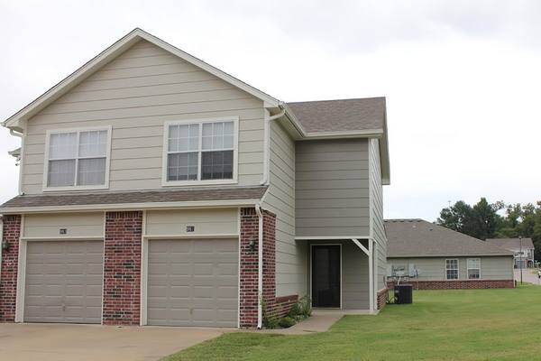 Apartment for rent at Hamilton Crossing, 3029 Spring St #974 Rc, Catoosa, OK 74015