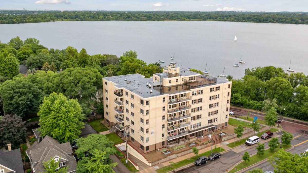 Apartment for rent at The Shores, 3101 E Bde Maka Ska Parkway #101, Minneapolis, MN 55408