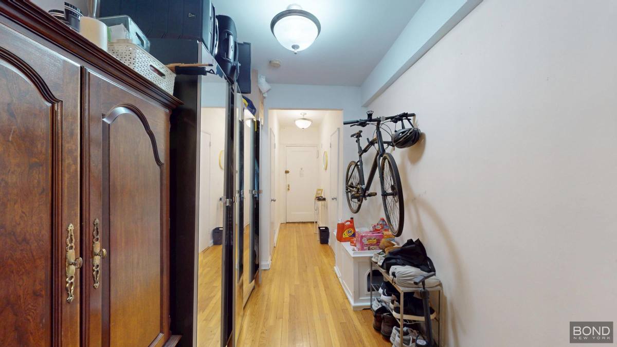 Apartment for rent at 163 W 17th St #3G, New York, NY 10011