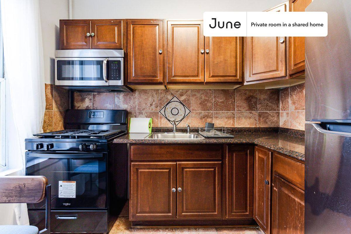 Apartment for rent at 174 W 137th St, New York, NY 10030