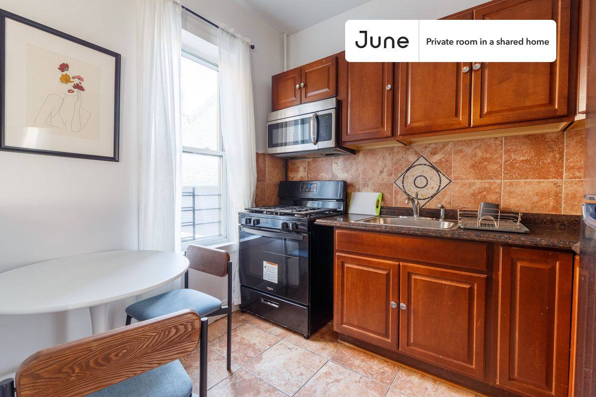 Apartment for rent at 174 W 137th St, New York, NY 10030