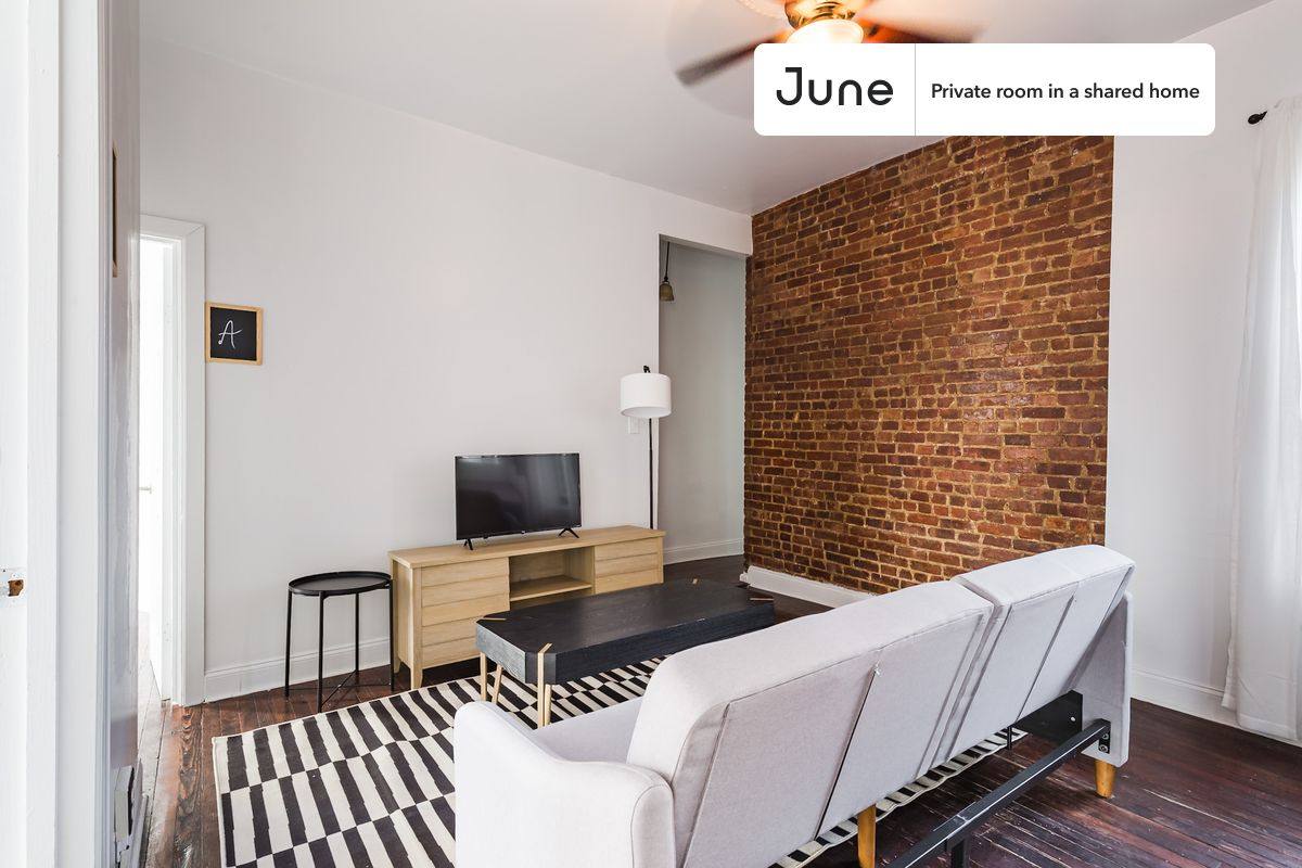 Apartment for rent at 174 W 137th St, New York, NY 10030