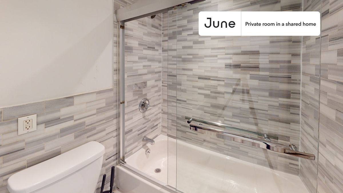 Apartment for rent at 961 Columbus Ave E, New York, NY 10025